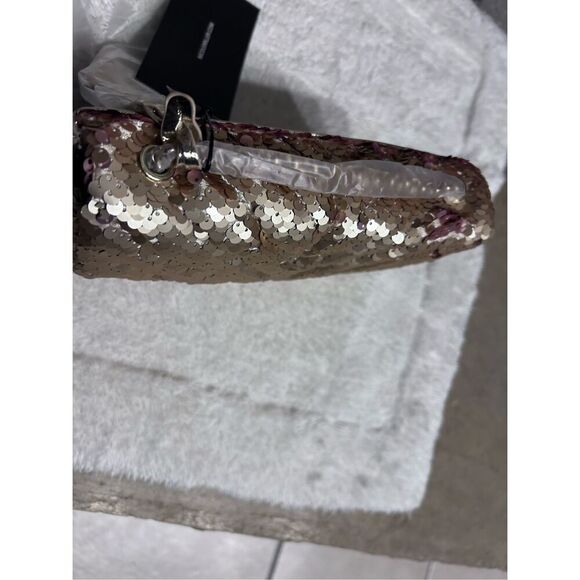 Nicole Miller Gold Mermaid Sequin Convertible Clutch Gold Chain Strap NEW - Picture 7 of 13